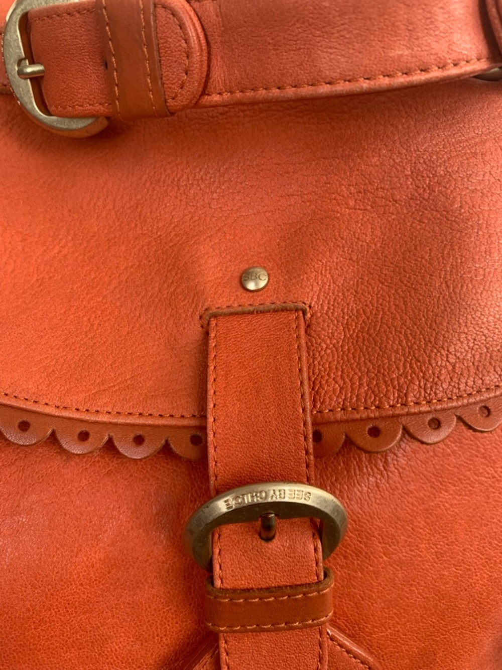 See By Chloé Scalloped Flap Leather Shoulder Bag in Rust Orange - Picture 4 of 7